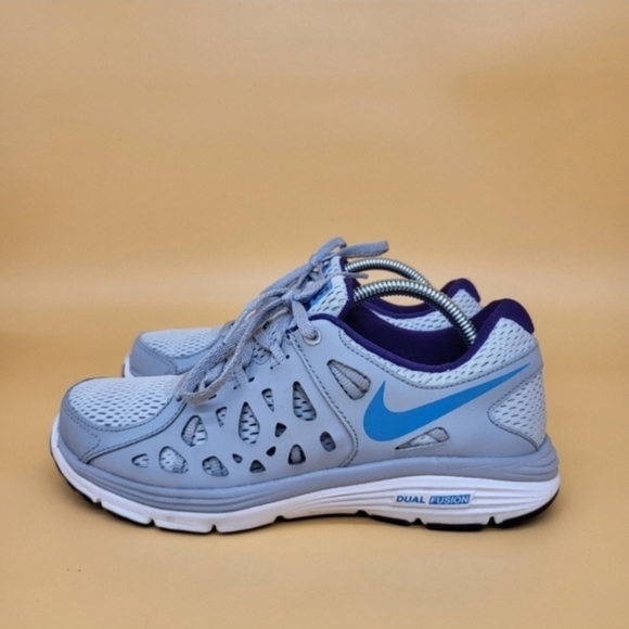 Nike Women's Dual Fusion Running Shoes Size 7.5 - Picture 1 of 7